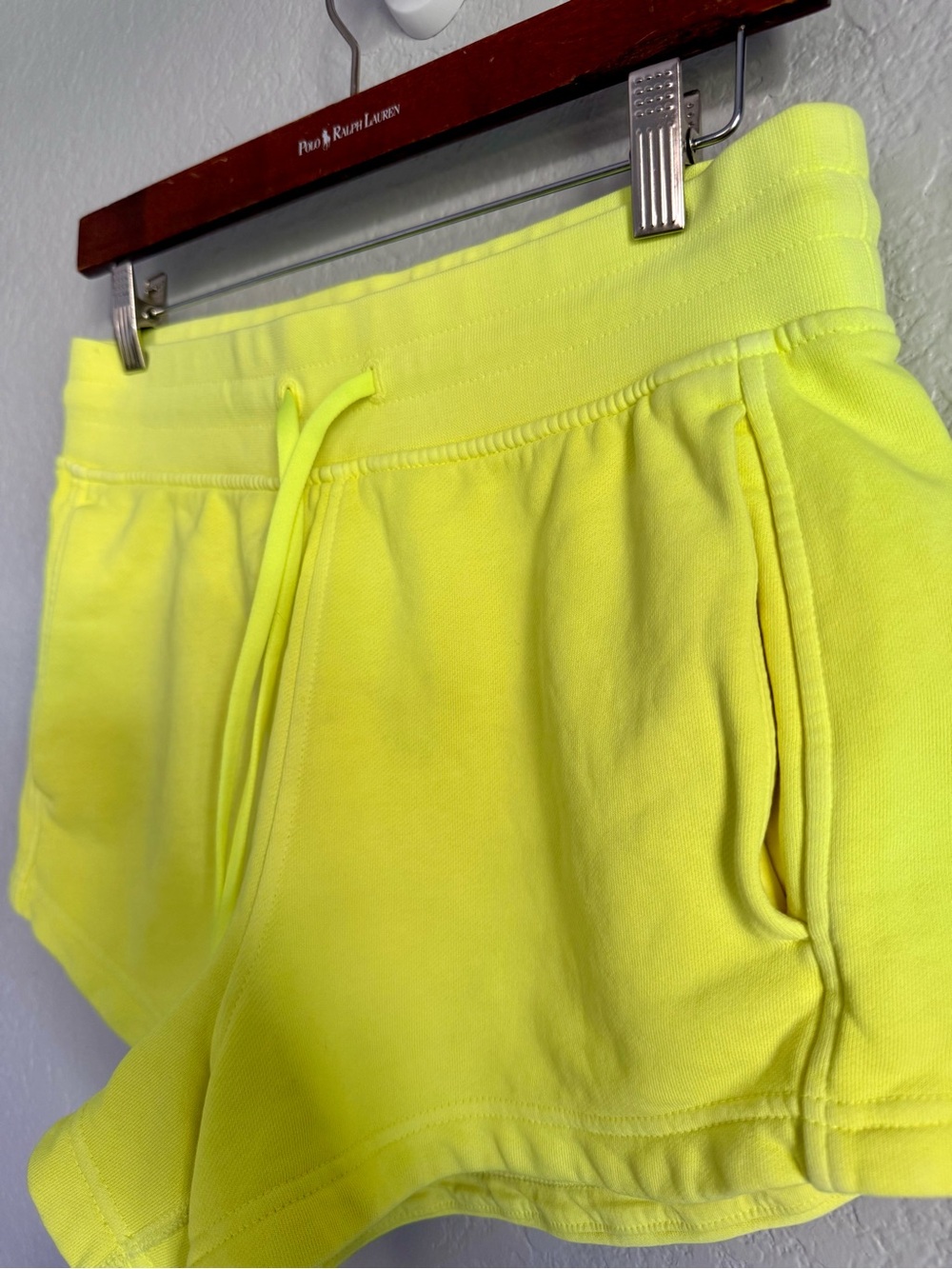 Lululemon shorts - Picture 2 of 9
